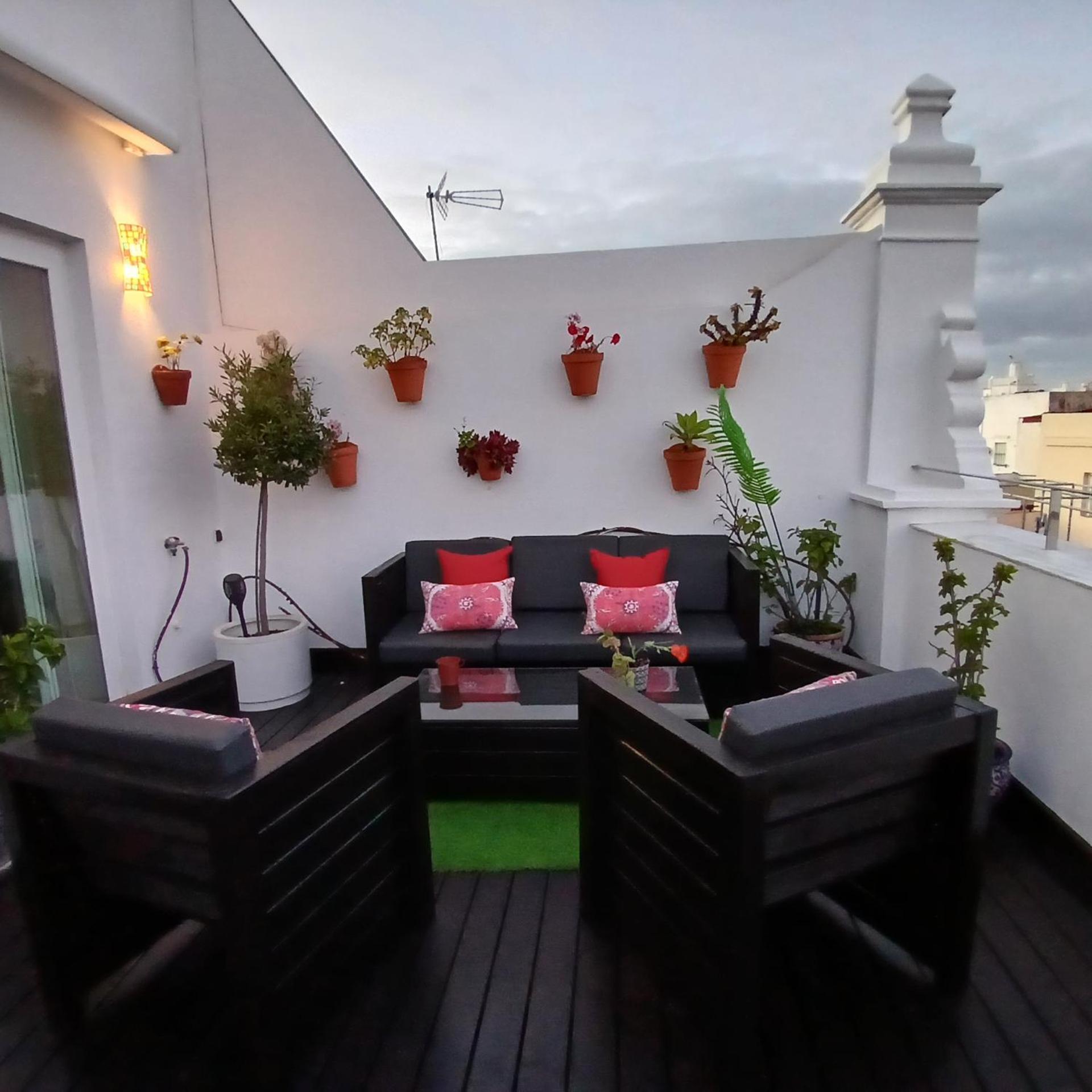 ***** Attic With Impressive Views And Jacuzzi Cádis Exterior foto