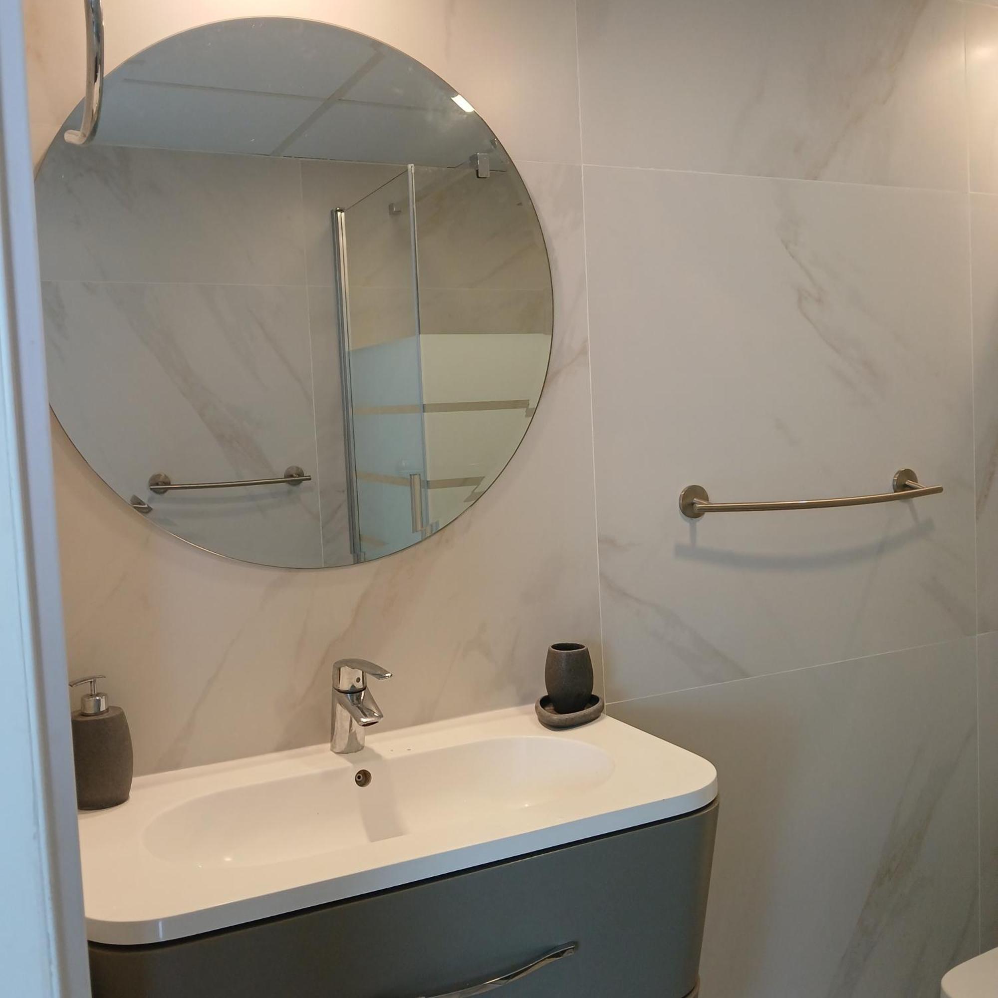 ***** Attic With Impressive Views And Jacuzzi Cádis Exterior foto