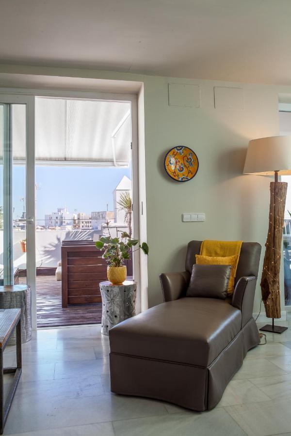 ***** Attic With Impressive Views And Jacuzzi Cádis Exterior foto